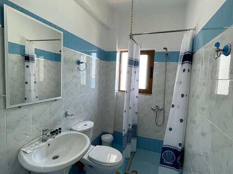 景色の見えるスタンダード4人部屋, Blue Bay