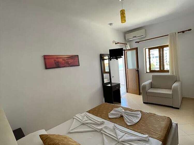 サイドオーシャンビューエコノミールーム, Blue Bay