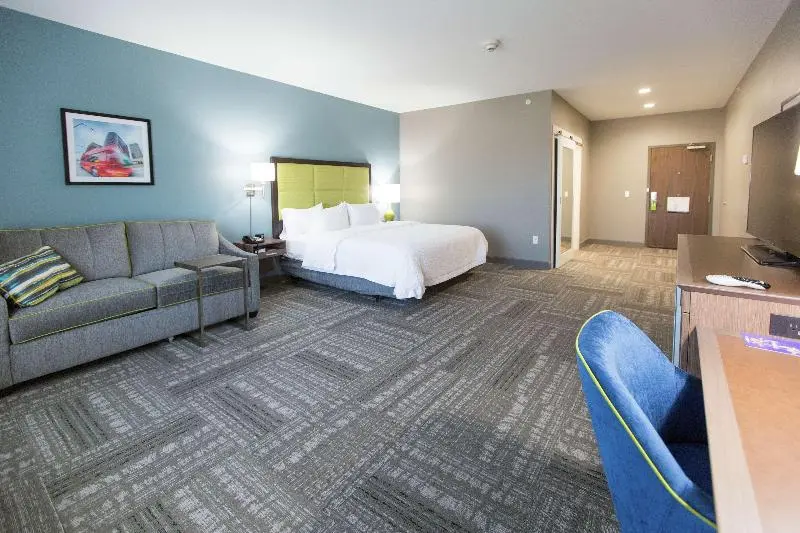 Standard-huone King-vuode, Hampton Inn & Suites Stroud