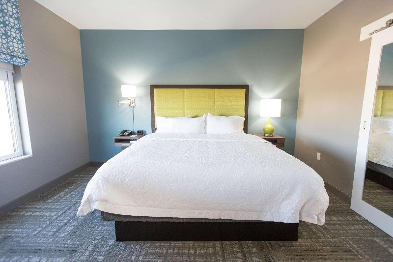 Студио Стандарт Кровать Кинг, Hampton Inn & Suites Stroud