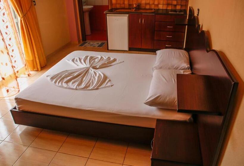 Habitació Estàndard amb Balconada, New Crystal