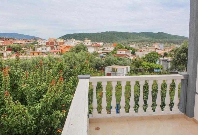 Habitació Estàndard amb Balconada, New Crystal