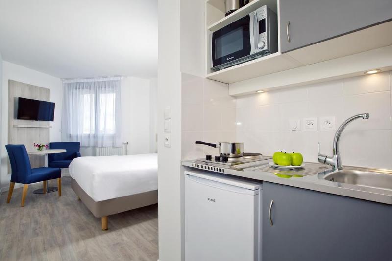 استودیوی استاندارد, Sejours & Affaires Paris Davout