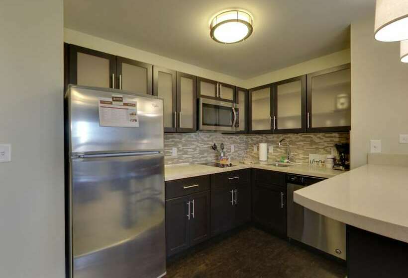 Люкс Адаптированный для Инвалидов, Staybridge Suites Madison   Fitchburg By Ihg