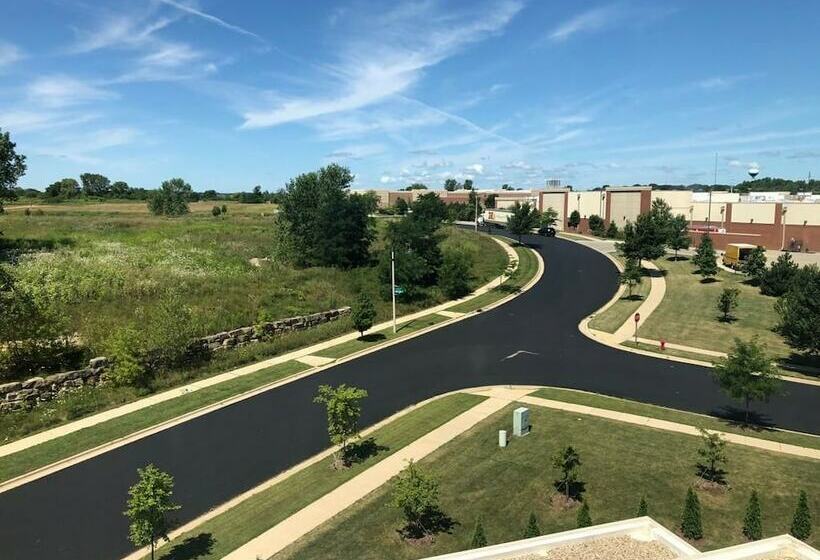 Люкс Адаптированный для Инвалидов, Staybridge Suites Madison   Fitchburg By Ihg