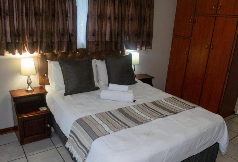 Номер Стандарт, Faces Guesthouse