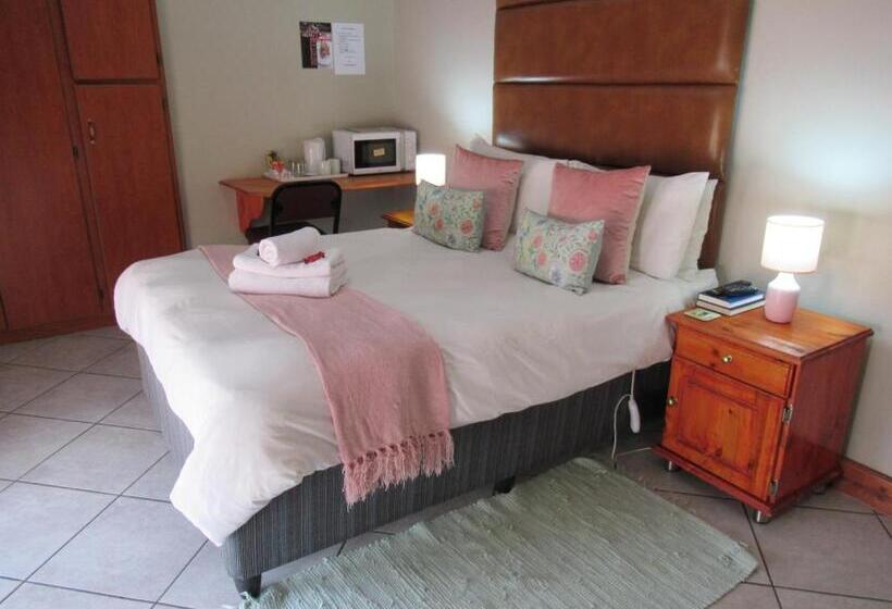 디럭스 룸, Faces Guesthouse