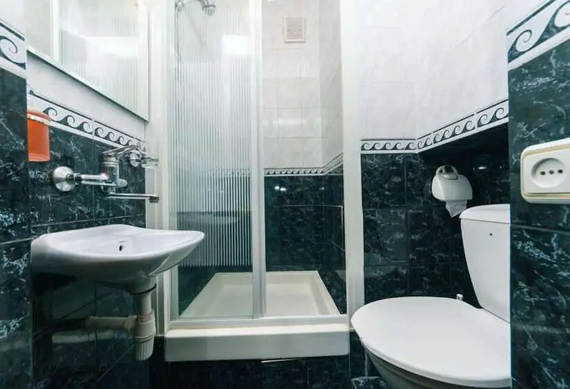 اتاق اکونومی یک تخته, Dikat Hostel