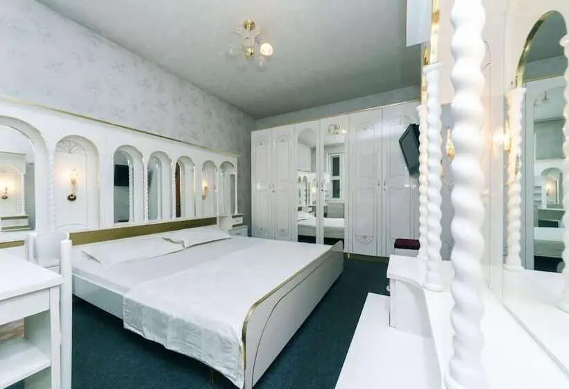 اتاق اکونومی با تخت دوبل, Dikat Hostel