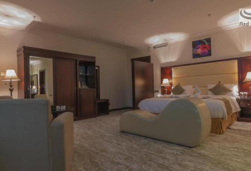 جناح جونيور ديلوكس, Azd