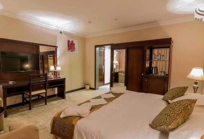 إستوديو ديلوكس, Azd