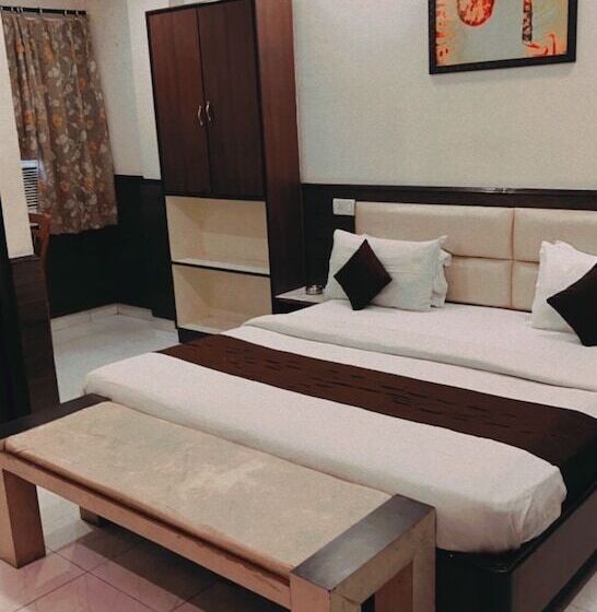 豪华房间, Didi International