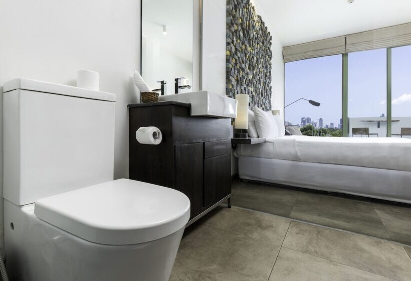 발코니 수피리어 룸, Me Colombo