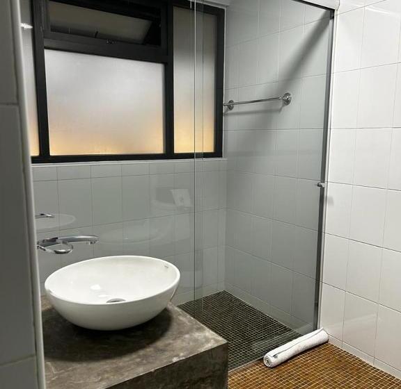 Четырехместный Номер Стандарт, Mh