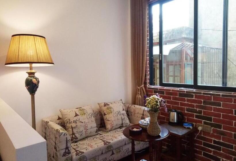 اتاق استاندارد, Mumian Inn