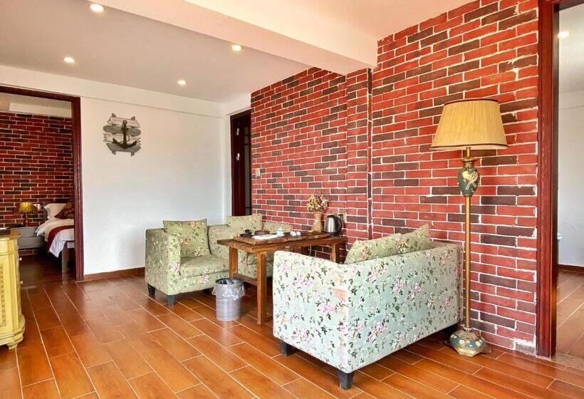 سوئیت 2 خوابه, Mumian Inn