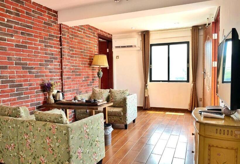 سوئیت 2 خوابه, Mumian Inn