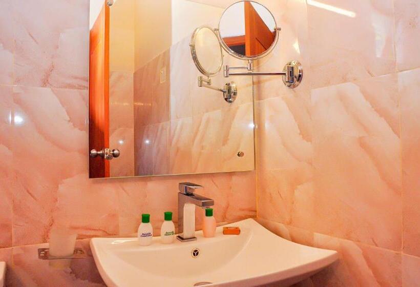 חדר סטנדרט לשלושה, New Kandy Residence