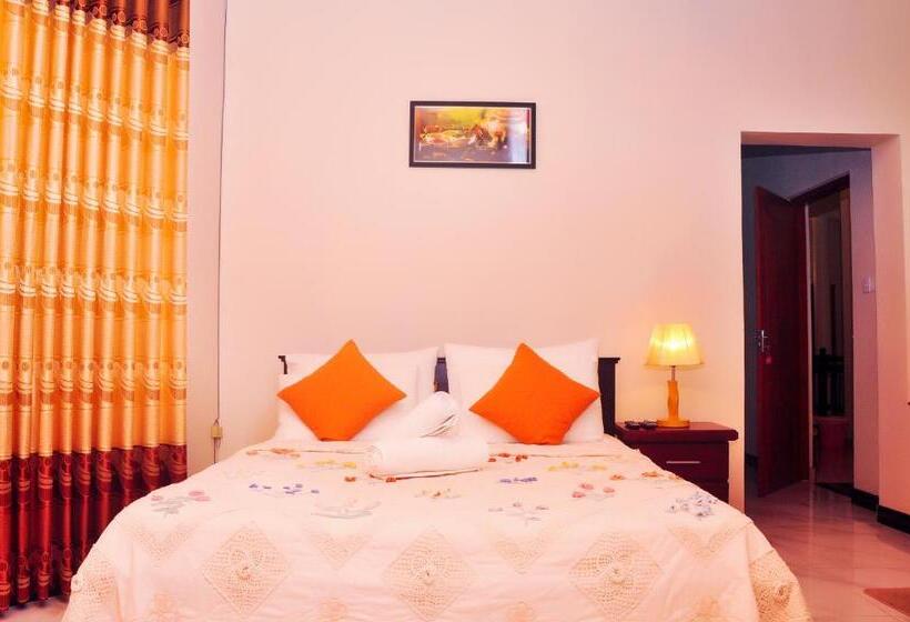 Chambre Triple Standard, New Kandy Residence