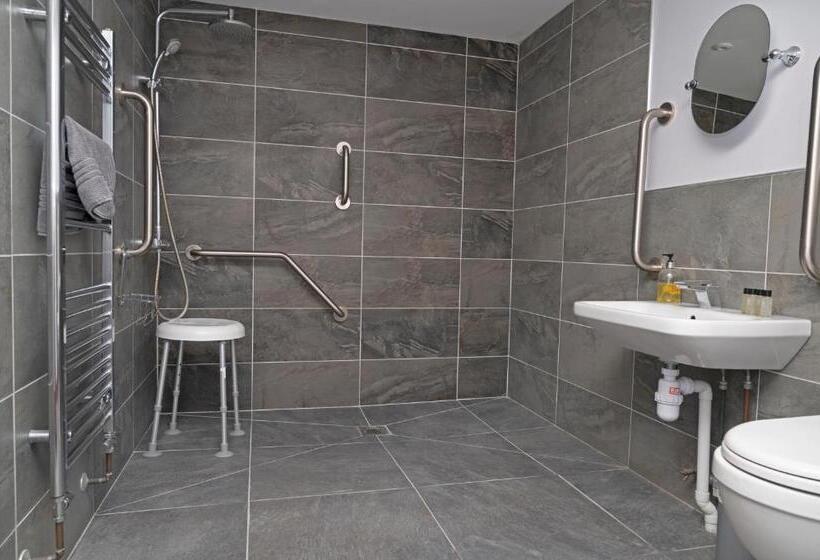 Номер Стандарт Адаптированный для Инвалидов, The Finch Hatton Arms