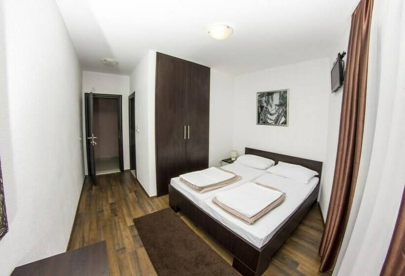 اتاق استاندارد, Storia