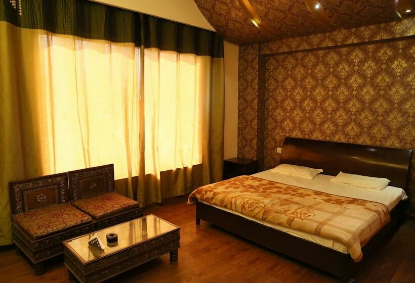 Номер Deluxe, Sydney Grand Hotel & Resort