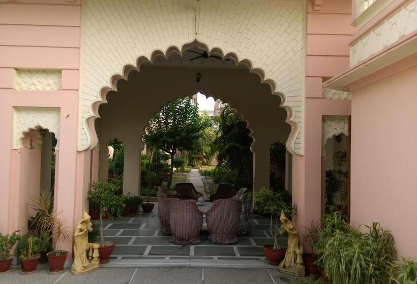 ファミリールーム, Savrupson Heritage Home
