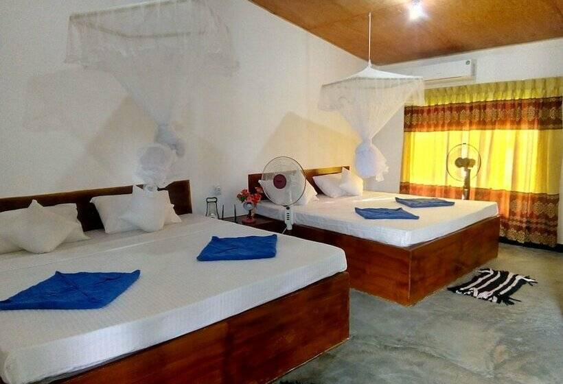 חדר דלוקס לשלושה, Organic Farm Wish Prabha Lake View Homestay