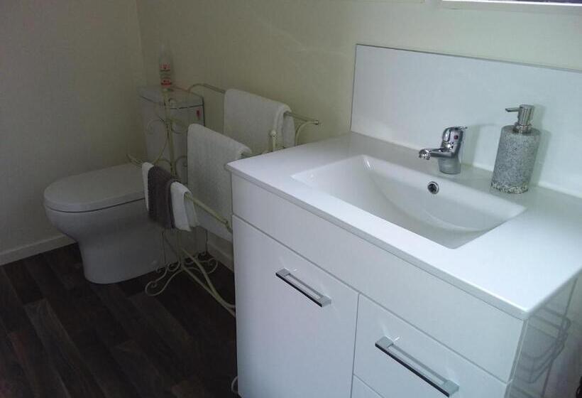 غرفة ديلوكس, Chris And Dave's B & B