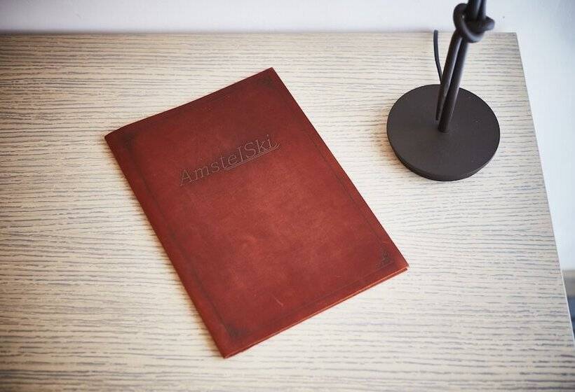 스튜디오 산전망, Amstelski