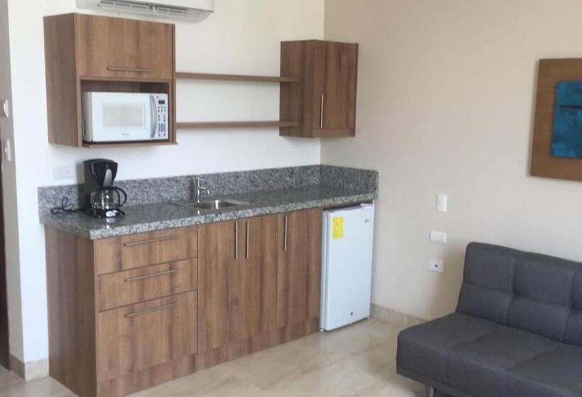 Номер Стандарт, Aquamarina