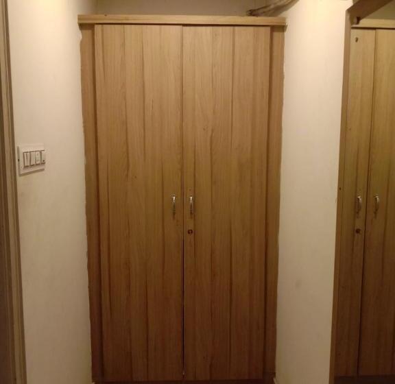 デラックスルーム, Blue Bell