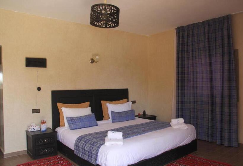 جناح ديلوكس, Dakhla Camp