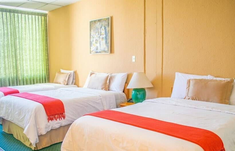 اتاق استاندارد سه نفره, El Gran Chorti