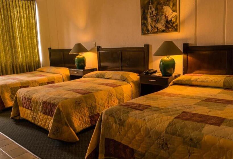 اتاق استاندارد سه نفره, El Gran Chorti