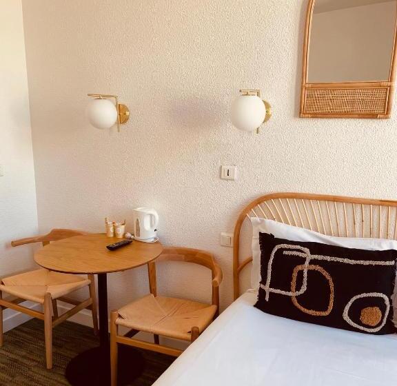 トリプルクラシックルーム, Hôtel Le Britannic   Centre Gare