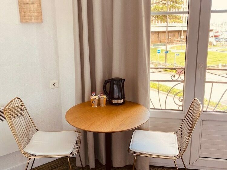 スタンダードルーム, Hôtel Le Britannic   Centre Gare