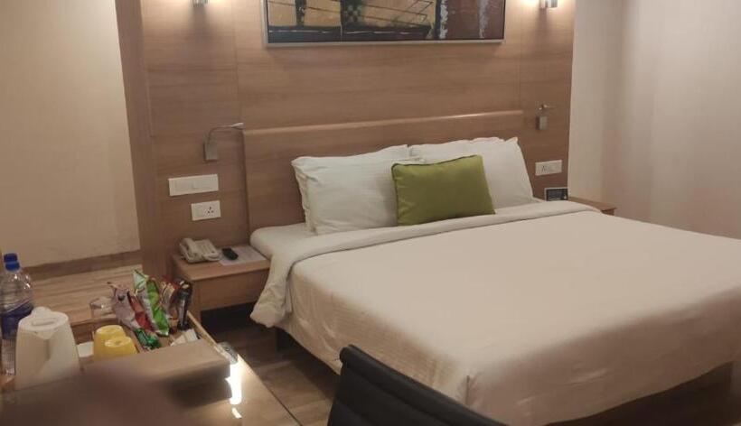 Полулюкс, Lemon Tree Hotel Coimbatore