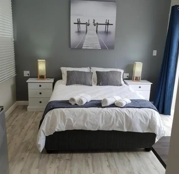 اتاق لوکس, Reef View Bnb