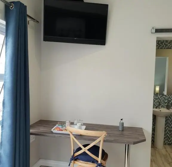 اتاق لوکس, Reef View Bnb