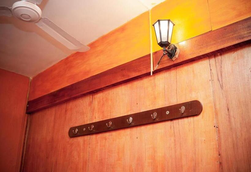 Номер Стандарт Совместная Ванная, Ugarte Street