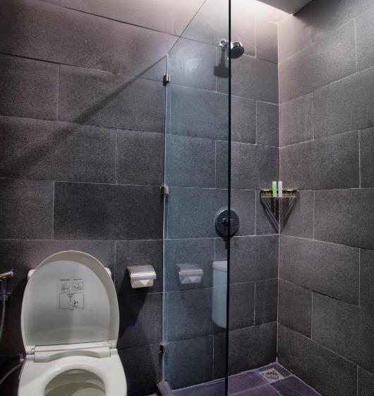Номер Deluxe, Golden Tulip Essential Makassar