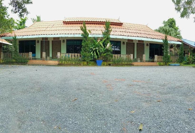 디럭스 트리플 룸, Laguna Resort