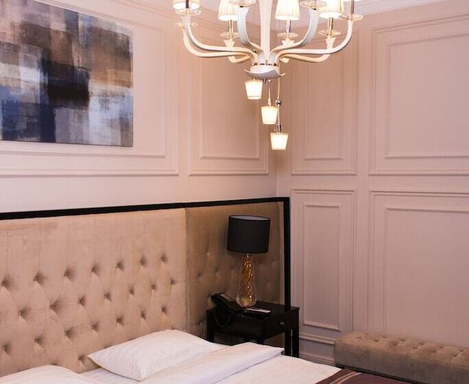 Cameră Deluxe, Madison