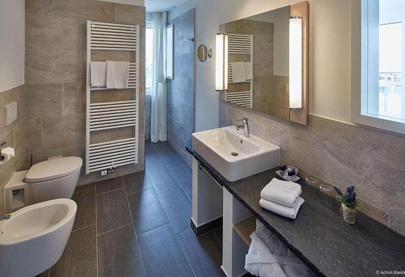 豪华海景房带阳台, Schelf Gmbh & Co. Kg