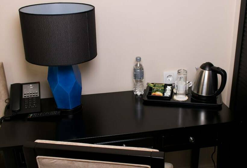 Cameră Standard Individuală, Madison