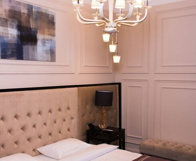 Cameră Deluxe, Madison