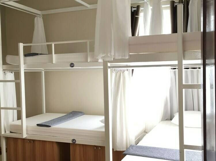 تختخواب در اتاق مشترک, Amy 2 Hostel Hue