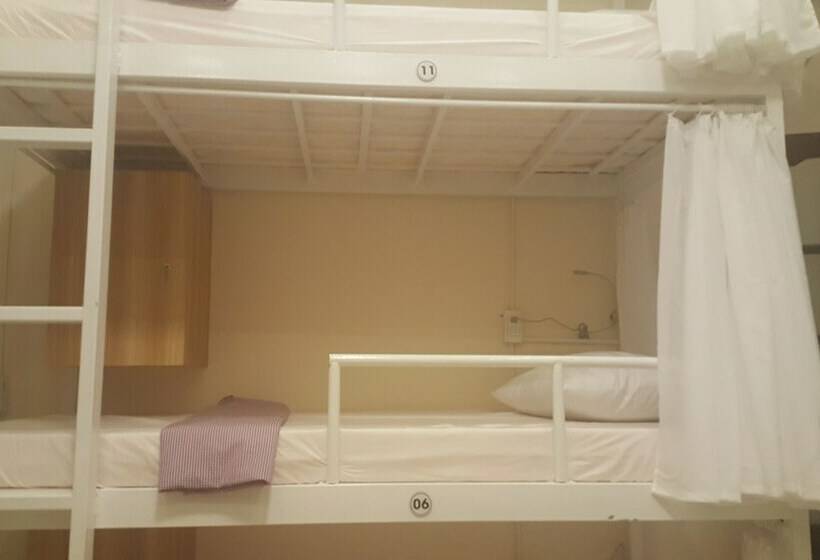 تختخواب در اتاق مشترک, Amy 2 Hostel Hue