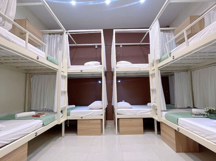 تختخواب در اتاق مشترک, Amy 2 Hostel Hue